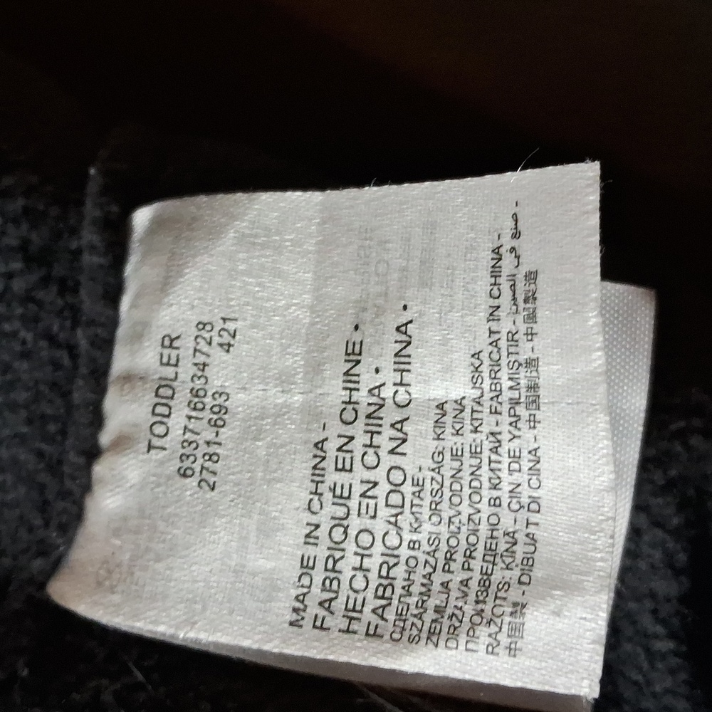 Nike and John Deere boys toddler beanie hats - Picture 3 of 7
